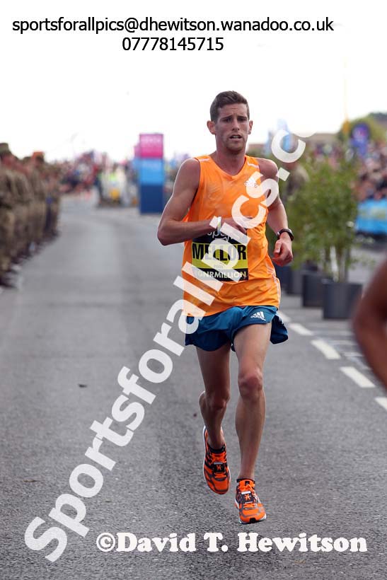 Jonathan Mellor finishing the mens 2014 BUPA Great North Run. Photo: David T. Hewitson/Sports for All Pics